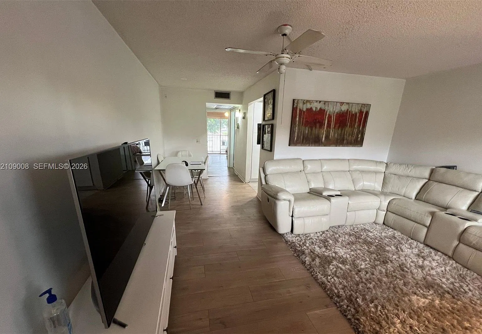 1301 SW 134th Way — Photo 2