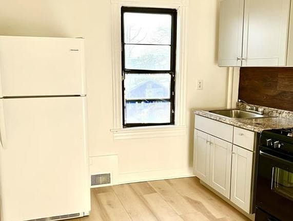 2nd image of 5 Academy Ave #2