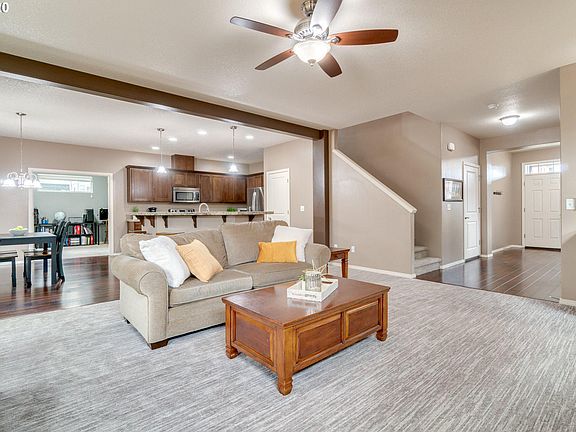 5th image of 10109 NE 144th Ct