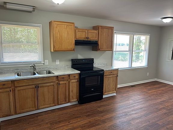 2nd image of 1625 N Carolina Ave #461