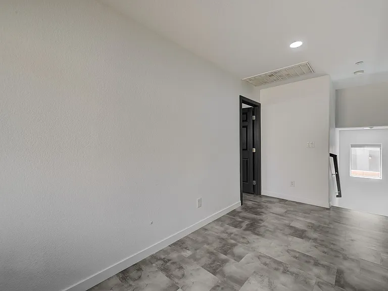 9929 Markhorn Ct — Photo 39