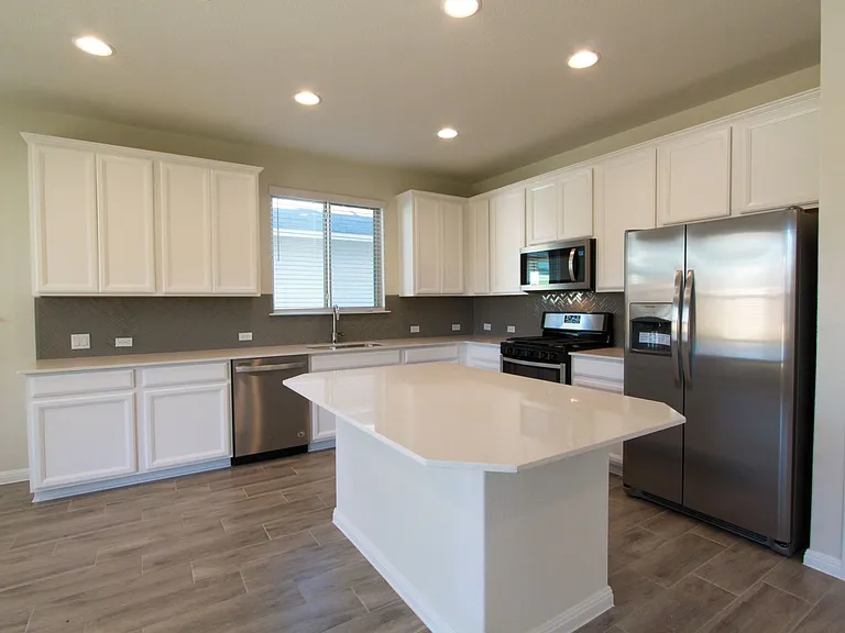 17004 Alturas Ave — Photo 11