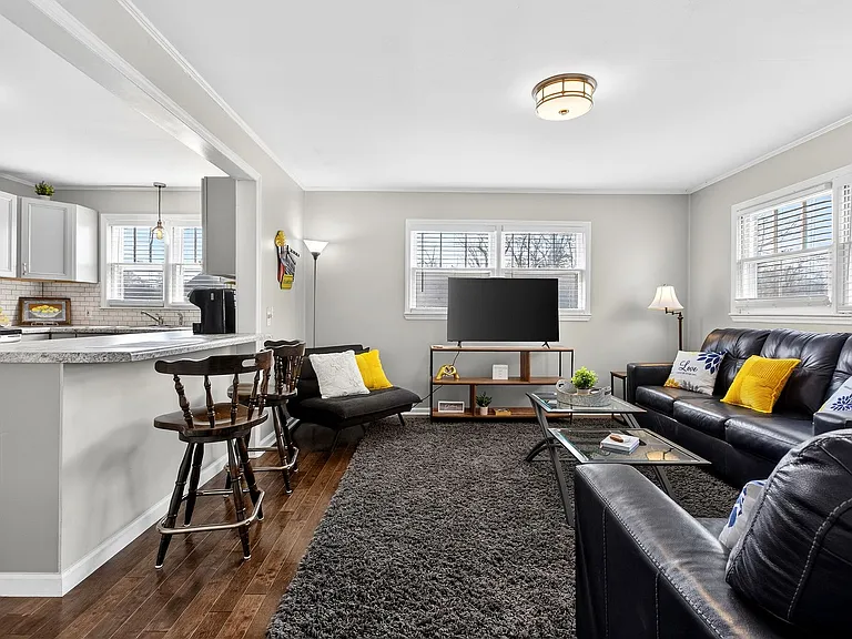 1735 Harle Ave NW — Photo 23