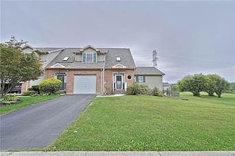 1st image of 210 Stephanie Dr