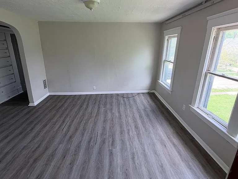 7818 Vineyard Ave #2 — Photo 8