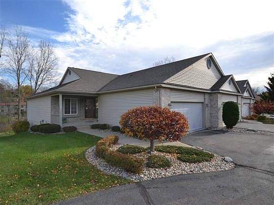 1st image of 1808 Willow Creek Dr