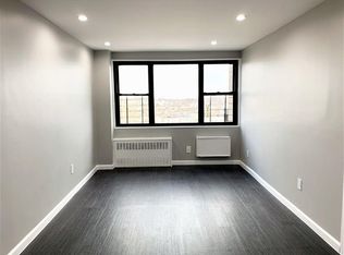 830 Magenta St APT 1E, Bronx, NY 10467