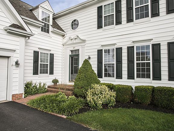 2nd image of 5214 Hanover Close