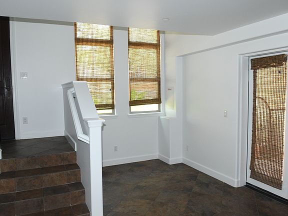 3rd image of 606 S Wilson St