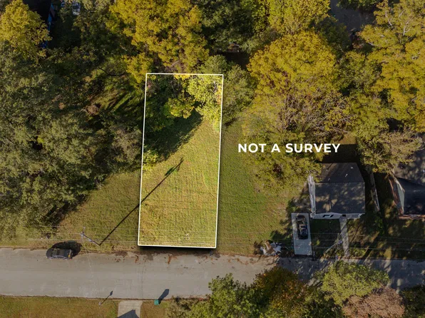 329 N Lindsey St, Jackson, TN 38301