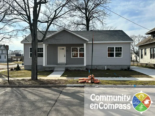 1141 Jefferson St, Muskegon, MI 49440