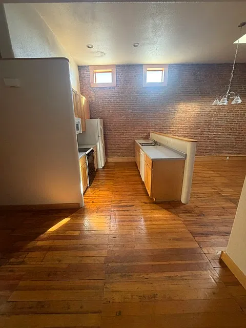 2 bed, $800 — Photo 4