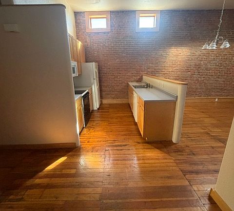 4th image of 120 S Main St #2
