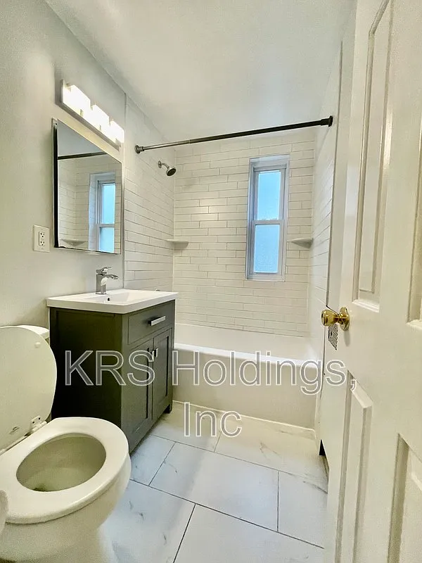 1 bed, 1.0 bath, 680 sqft, $1,625 — Photo 2