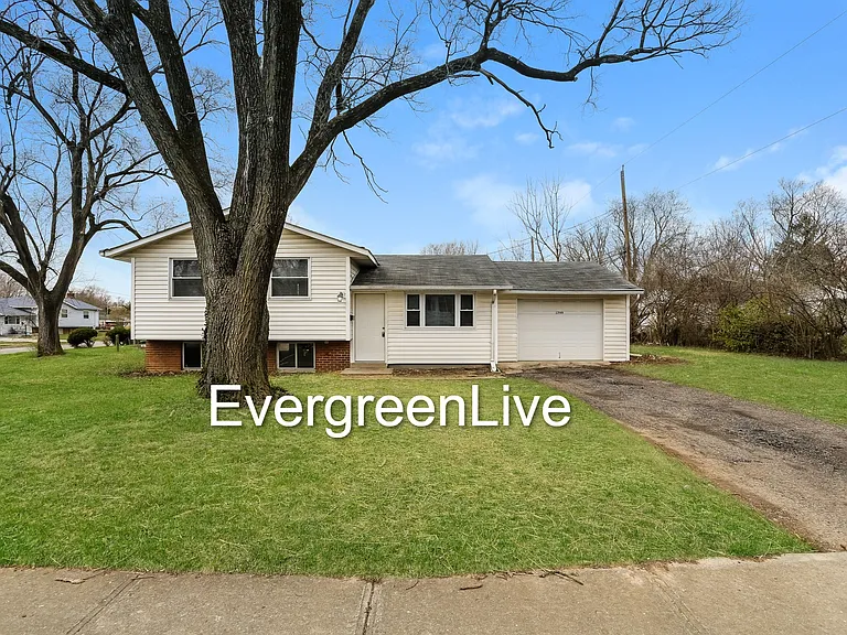 1799 Penfield Rd E — Photo 2
