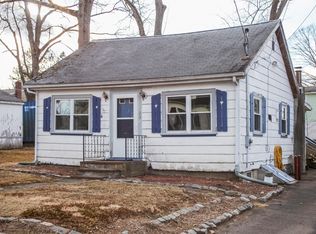 23 Glen Rd, Holbrook, MA 02343