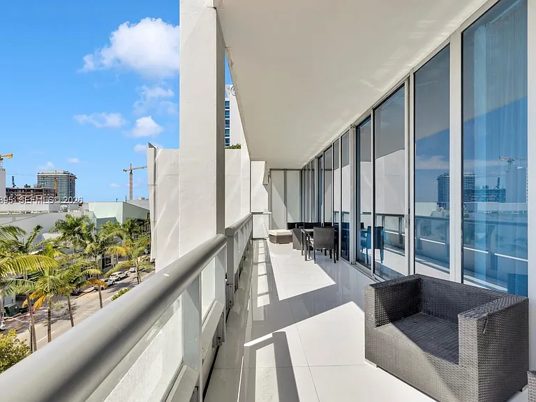 6799 Collins Ave #412 — Photo 9
