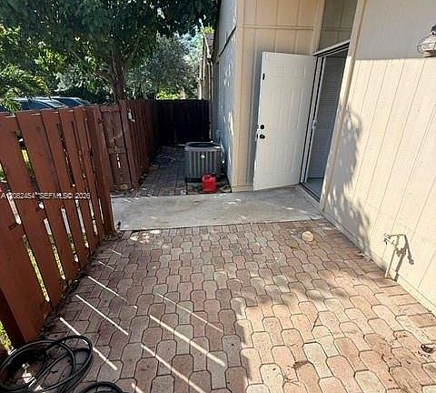 5th image of 22583 Vistawood Way