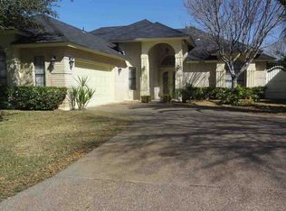 9033 Ada Dr, Laredo, TX 78045