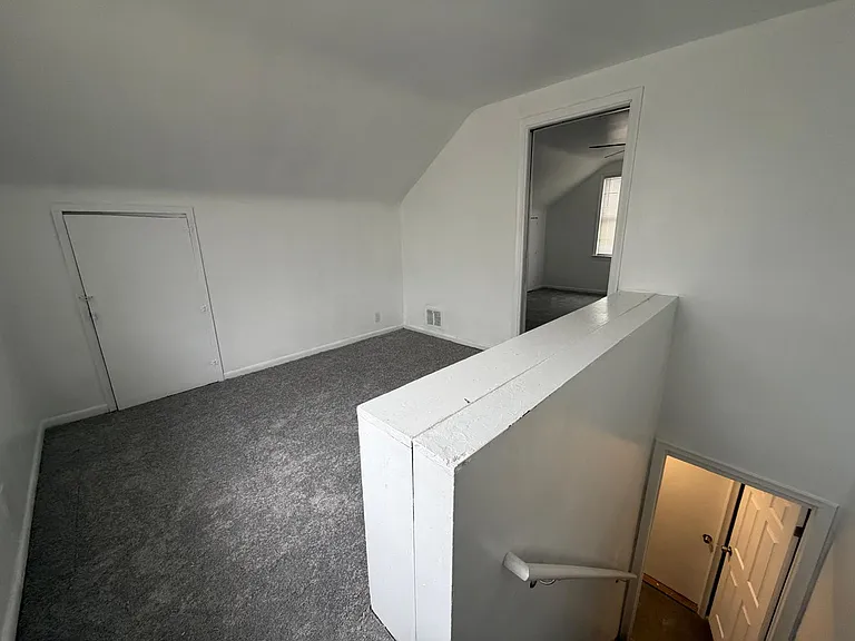 26741 Carlysle St — Photo 5
