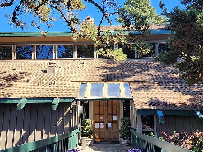 Mandarin Dr — Photo 43