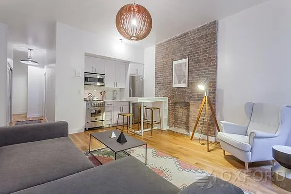 Rented by Oxford Property Group | media 36