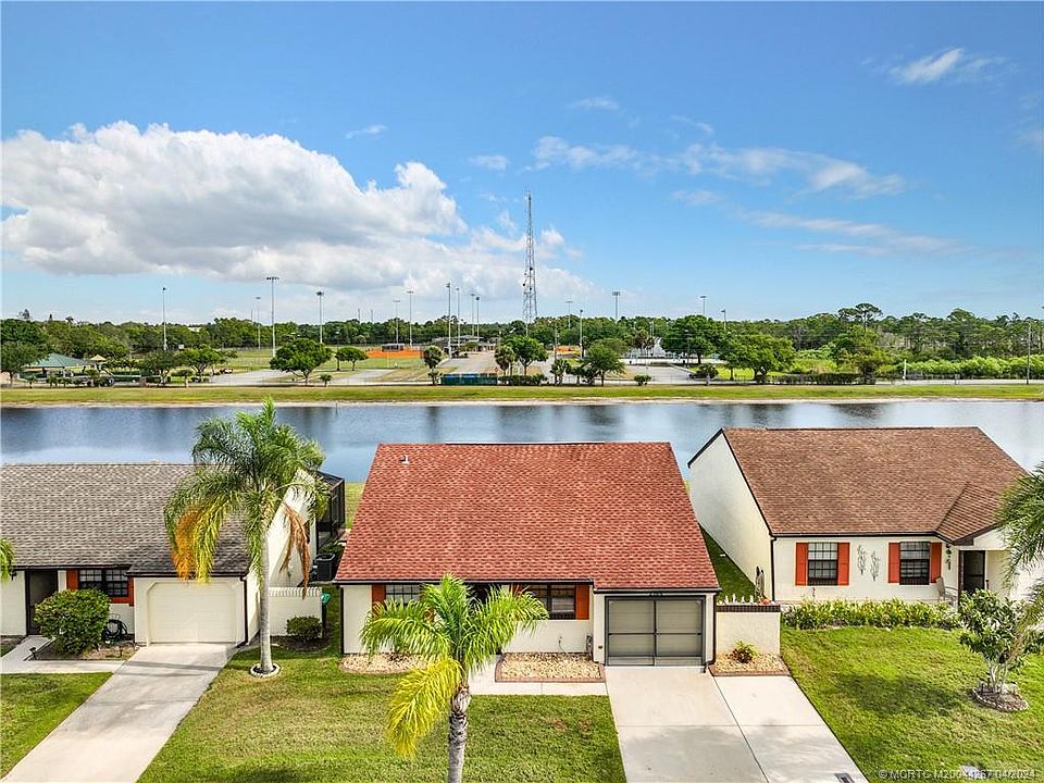 1st image of 2364 SE Brekenridge Cir