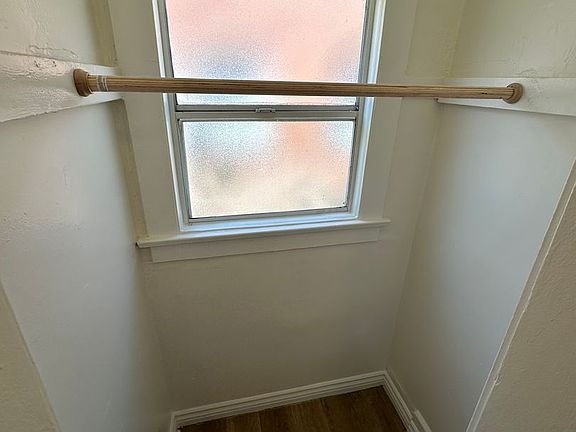 3rd image of 1151 Daisy Ave APT 8