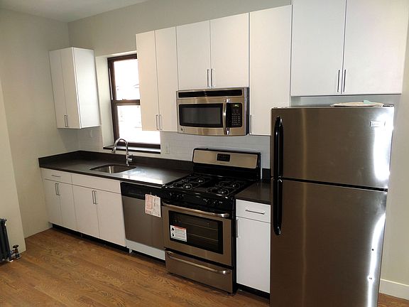 3rd image of 4107 28th Ave #18