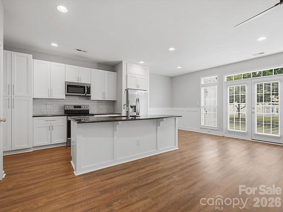 5th image of 4011 Abbotsbury Dr