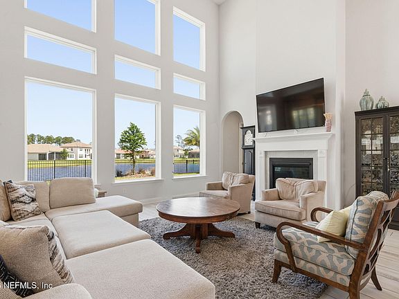 5th image of 2676 CASSIA Lane