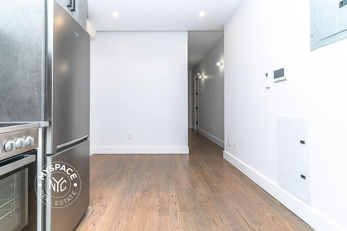 Building Photo - 1365 Nostrand Ave #3A