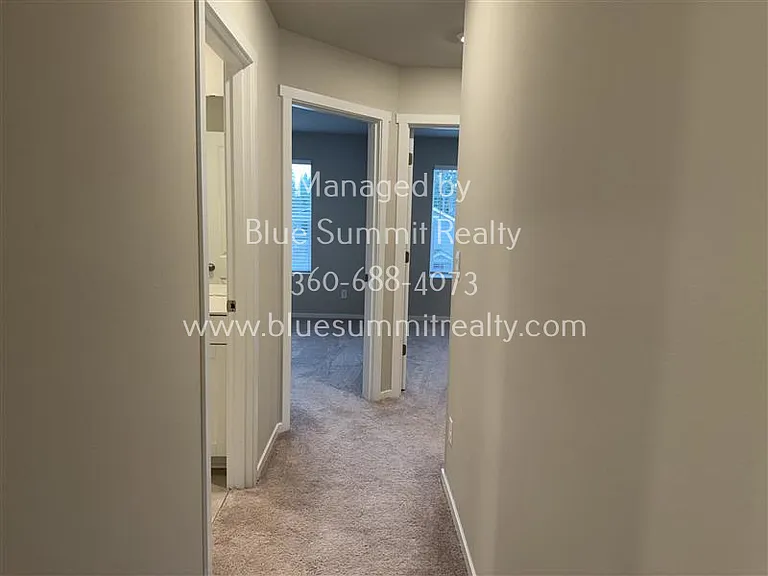 820 Bradley St NE — Photo 12