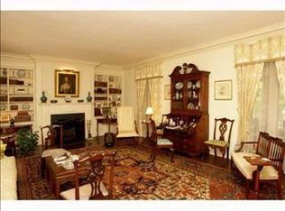 1028 Cowper Dr, Raleigh, NC 27608