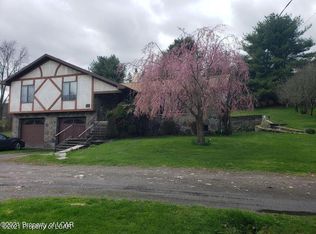 1548 W 8th St, Wyoming, PA 18644