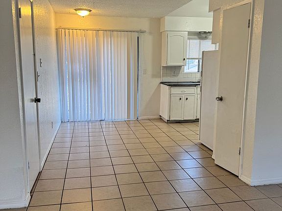 5th image of 1029 Minnewawa Ave APT C