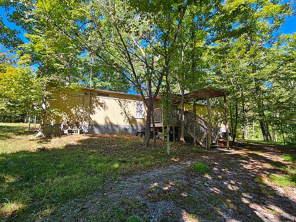 5th image of 1960 Chestnut Grove Rd