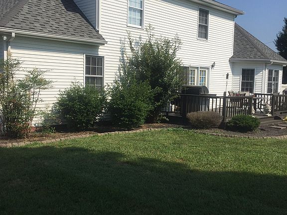 4th image of 103 Oak Leaf St