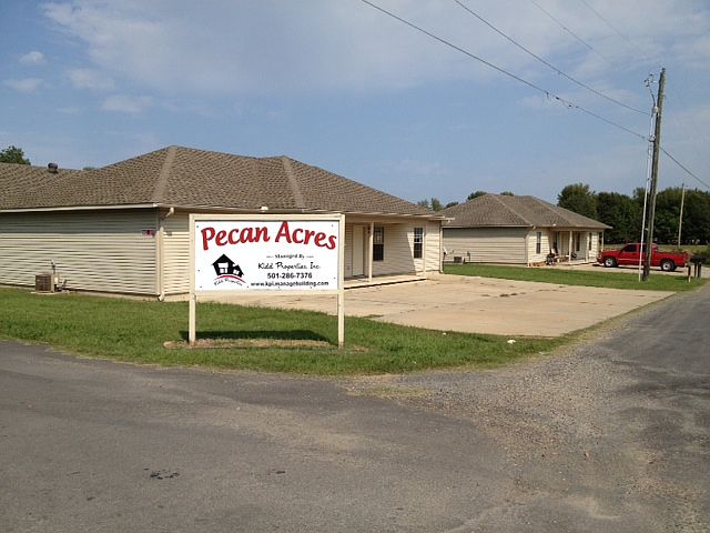 2nd image of 571 Morrison Rd