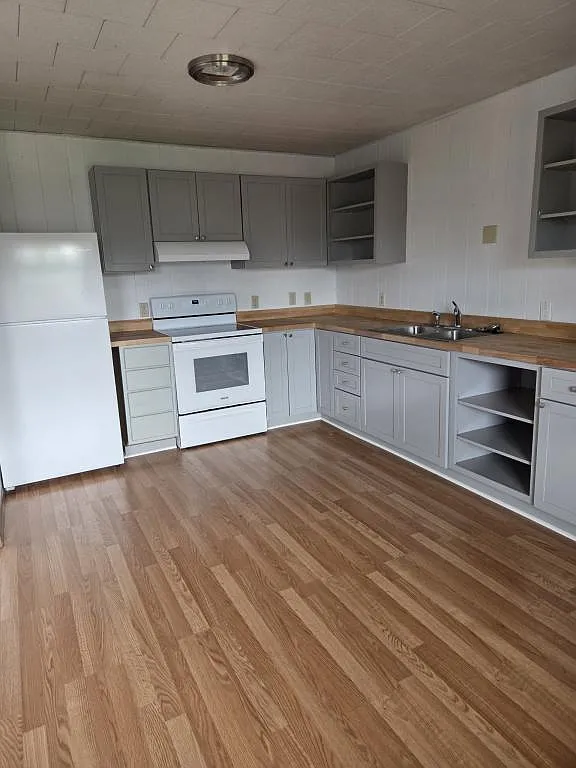 1190 Division St #3 — Photo 1