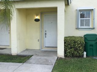 19340 SW 103rd Ct, Cutler Bay, FL 33157