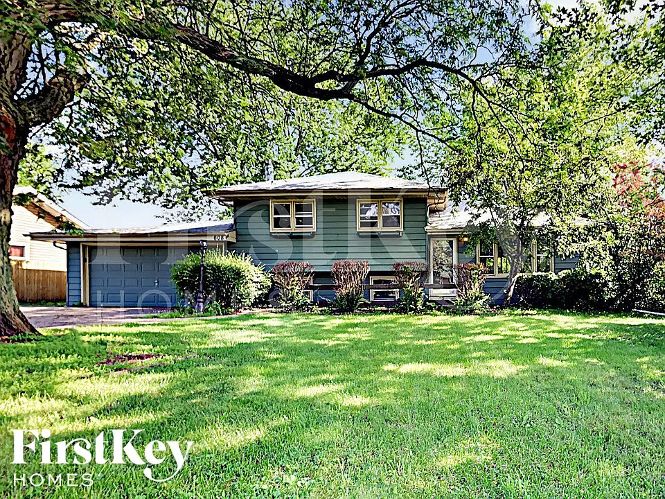 28W608 Bolles Ave