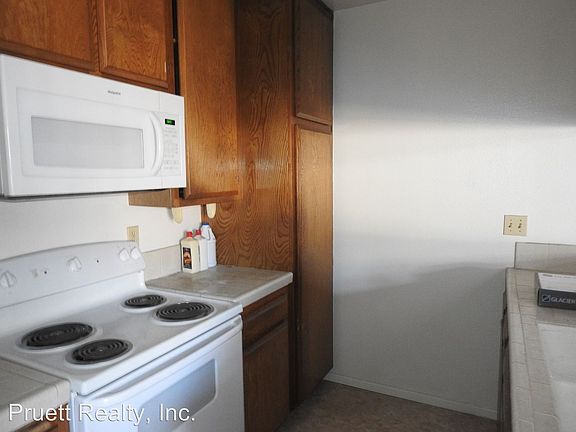3rd image of 3757 Udall St Unit 302