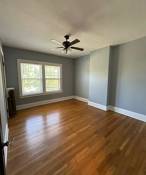2433 Woodmere Dr — Photo 17