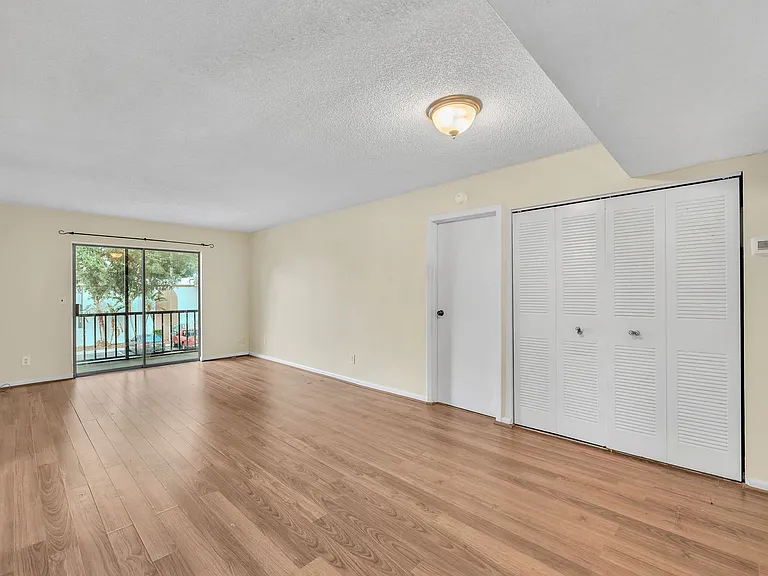 801 Russell Ln #254 — Photo 6