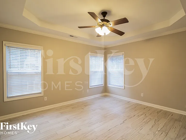 116 Scottswood Dr — Photo 10