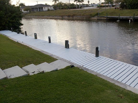 3rd image of 807 SW 40th Ter #811