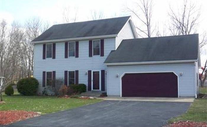 1st image of 17 E Burwell Dr