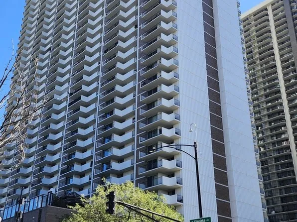 6033 N Sheridan Rd APT 15B, Chicago, IL 60660