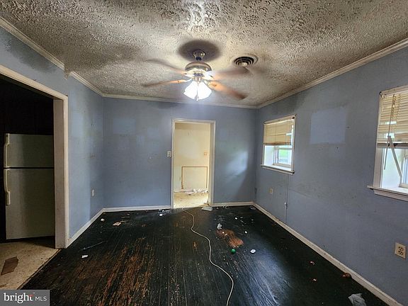 5th image of 415 Twin Arch Rd